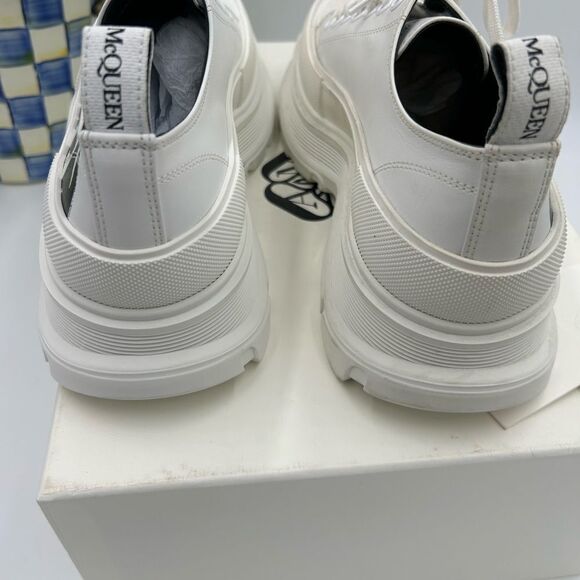 Men’s Alexander, McQueen Red slick low top sneakers size 42 made in Italy - Picture 7 of 14